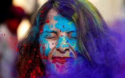 Holi 2025 : होली पर आपका ये खास लुक, आपको बनाएगा और भी खास…