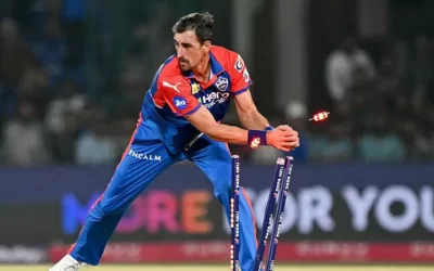 स्टार्क का वो ओवर जिसने पलटी बाज़ी, धड़कनें रोकने वाले सुपरओवर में छक्के से हुआ फ़ैसला