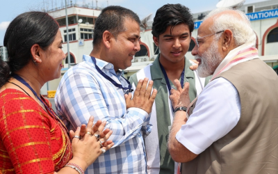 पटना एयरपोर्ट पर पीएम मोदी की वैभव सूर्यवंशी से मुलाकात, 14 साल के इस क्रिकेट सितारे को दी शुभकामनाएं