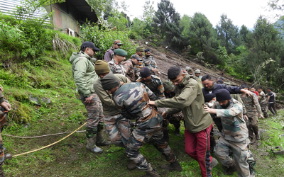 सिक्किम में लैंडस्लाइड से सेना का कैंप तबाह, 3 जवान शहीद, 6 लापता, पूर्वोत्तर में भारी बारिश से अब तक 37 की मौत